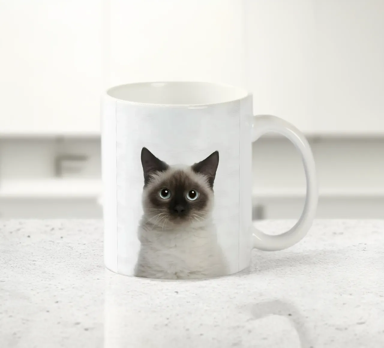 Siamese dagli occhi blu tazza in ceramica da Pixel Boy