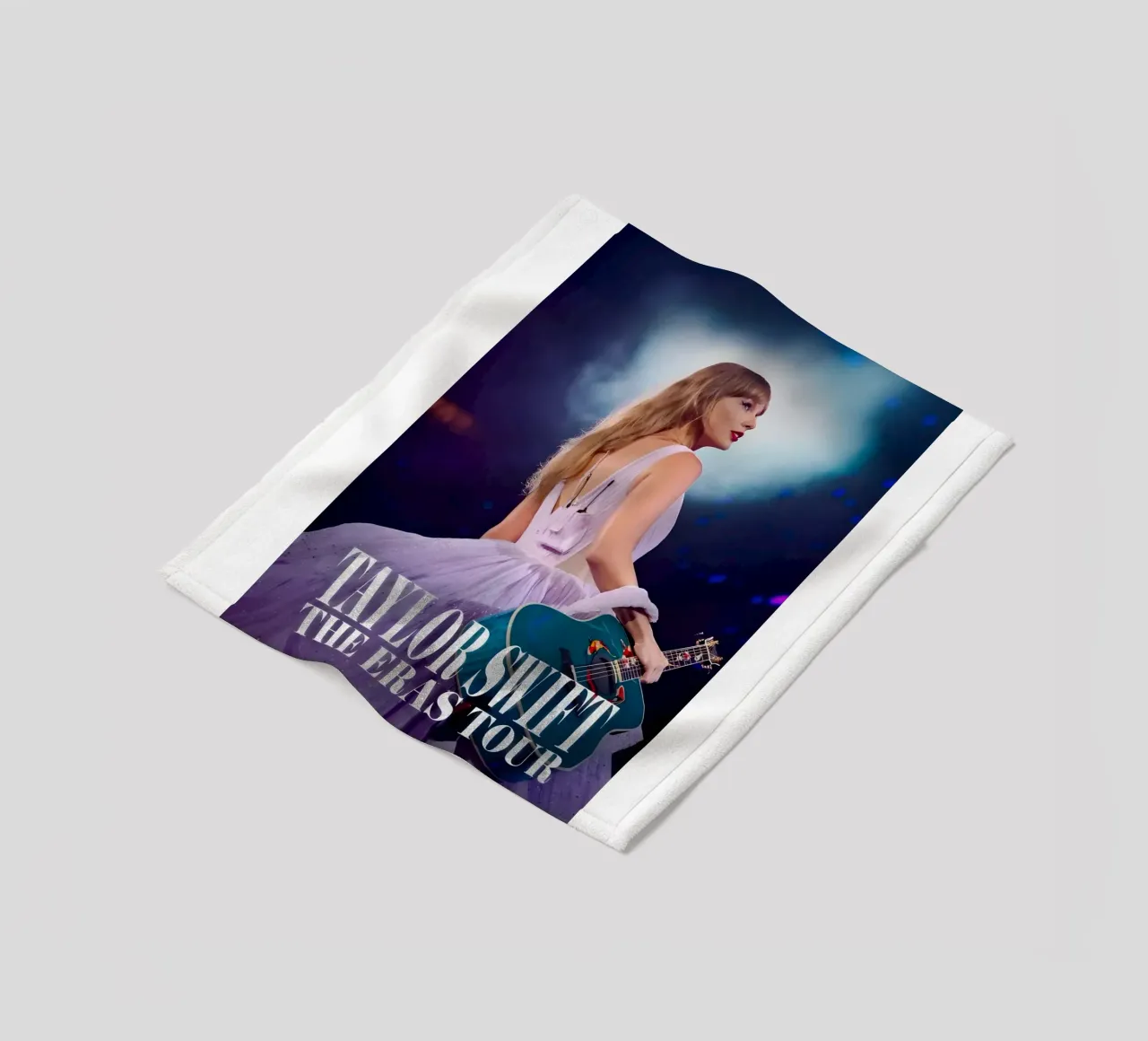 Tour di Taylor Swift coperta in pile da vintage singer
