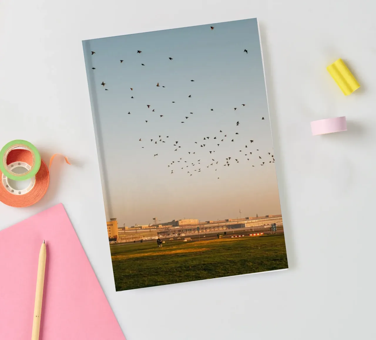 Un matin d'automne à Berlin | Tempelhofer Feld carnet de notes de Bold and Retro