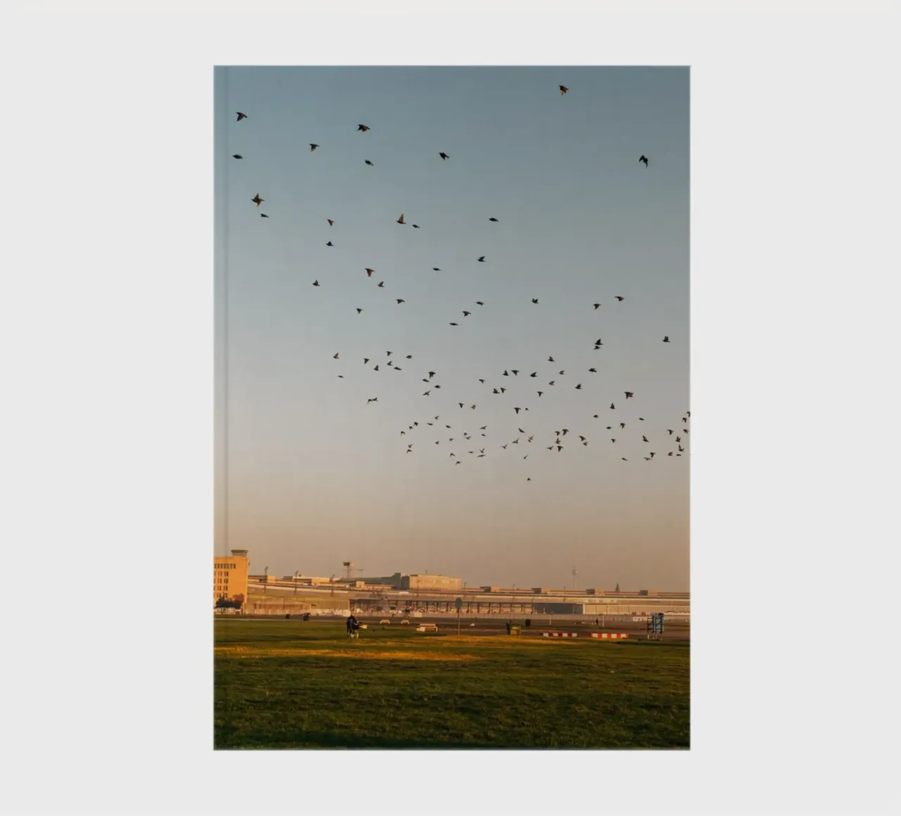 Un matin d'automne à Berlin | Tempelhofer Feld carnet de notes de Bold and Retro