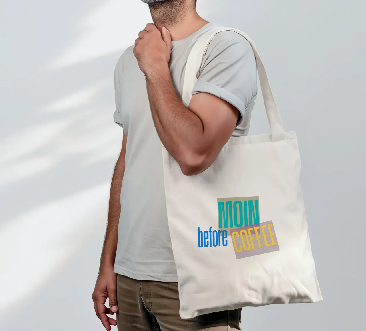 „MOIN before COFFEE“ – Witziges norddeutsches Kaffee-Motiv borsa in juta da Fies&Fein