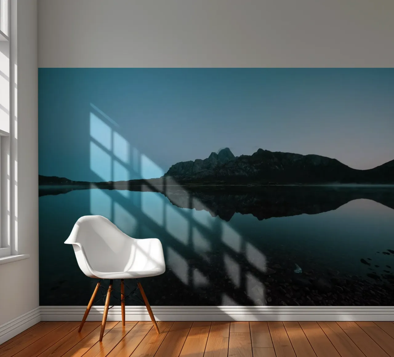 Mountain Reflection fotobehang van Fjöllart