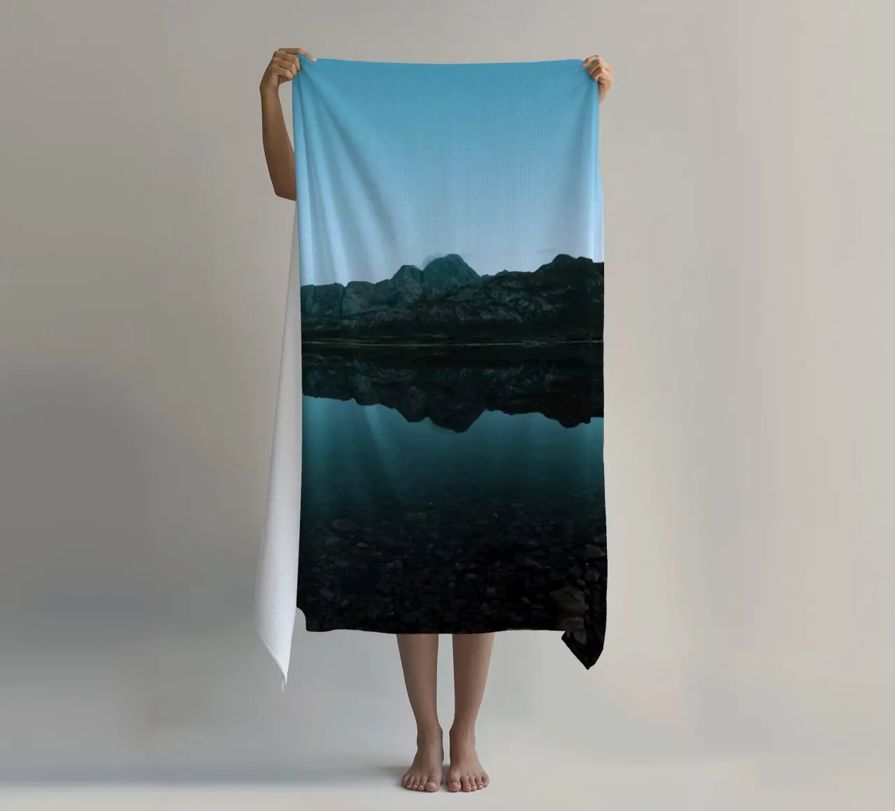 Mountain Reflection telo mare da Fjöllart