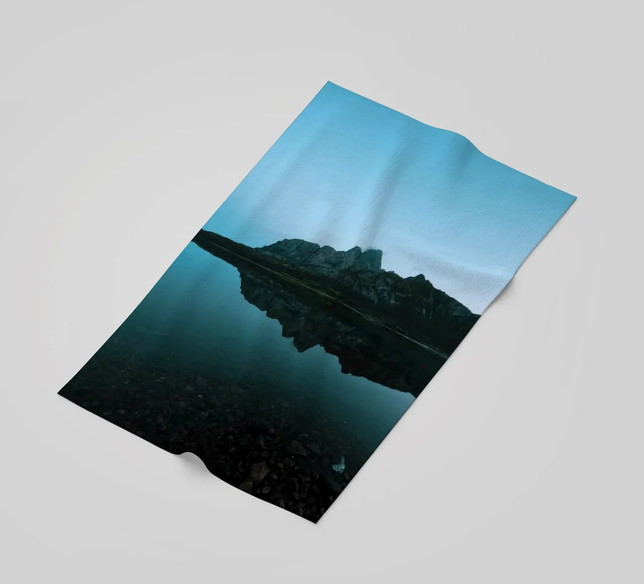 Mountain Reflection telo mare da Fjöllart