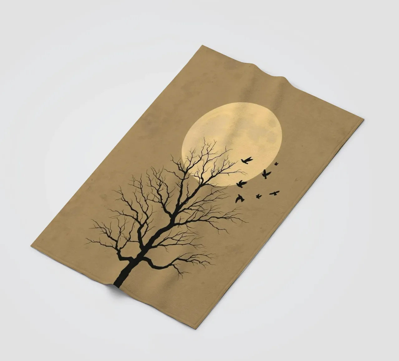 Silhouette di albero con luna piena coperta in pile da DesignArt