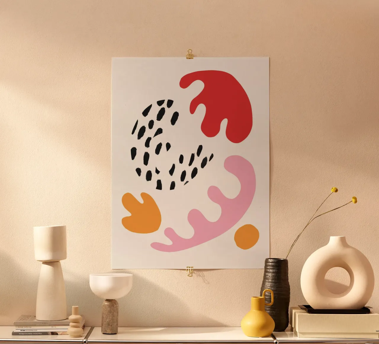 Forme ritagliate di Matisse poster con telaio in legno da Kim Hubball Studio