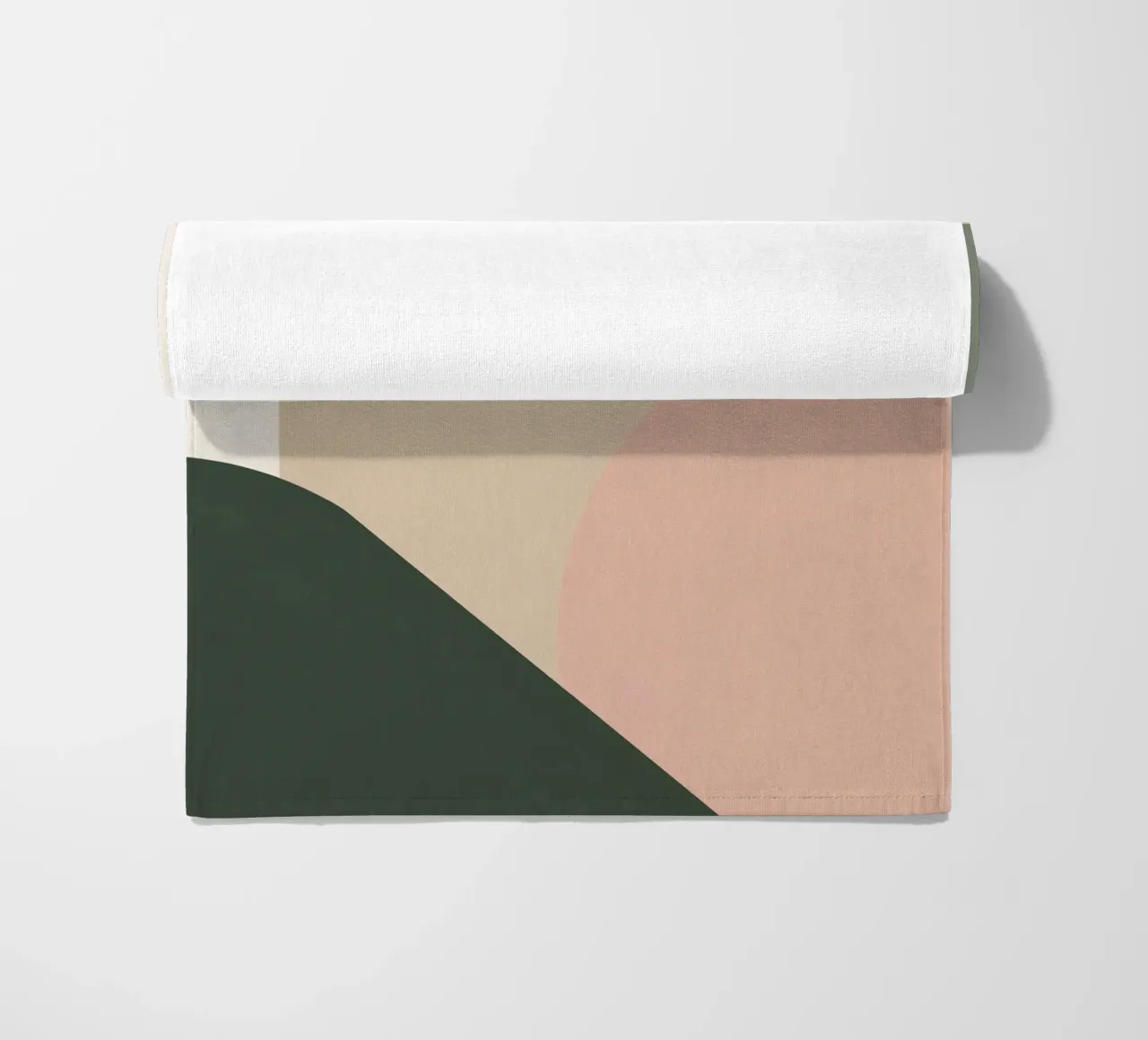 Forme geometriche astratte con colori tenui telo mare da DesignDoodle