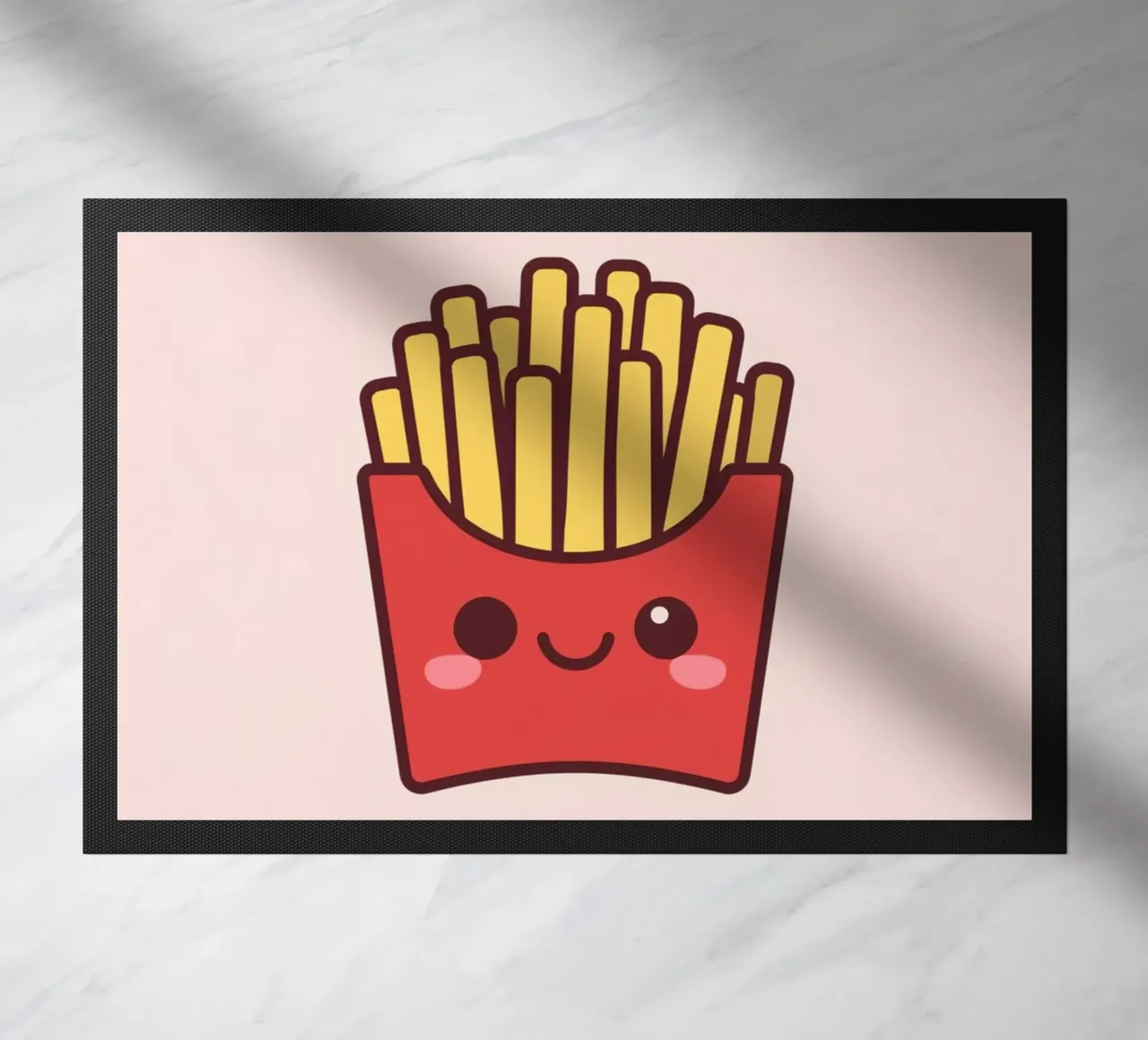 Patatine fritte carine con faccia sorridente zerbino da DesignDoodle