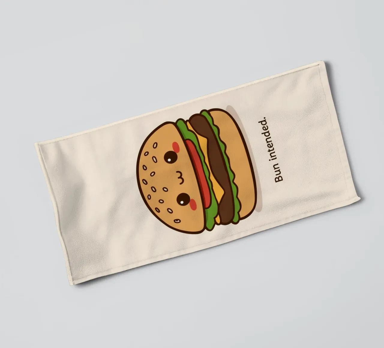 Un simpatico hamburger con "Bun Intended". asciugamano da bagno da DesignDoodle