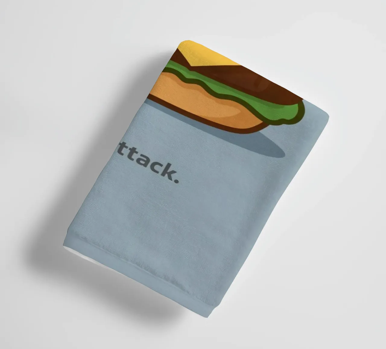Mignon hamburger avec visage "Stack Attack" (attaque de pile) serviette de bain de DesignDoodle