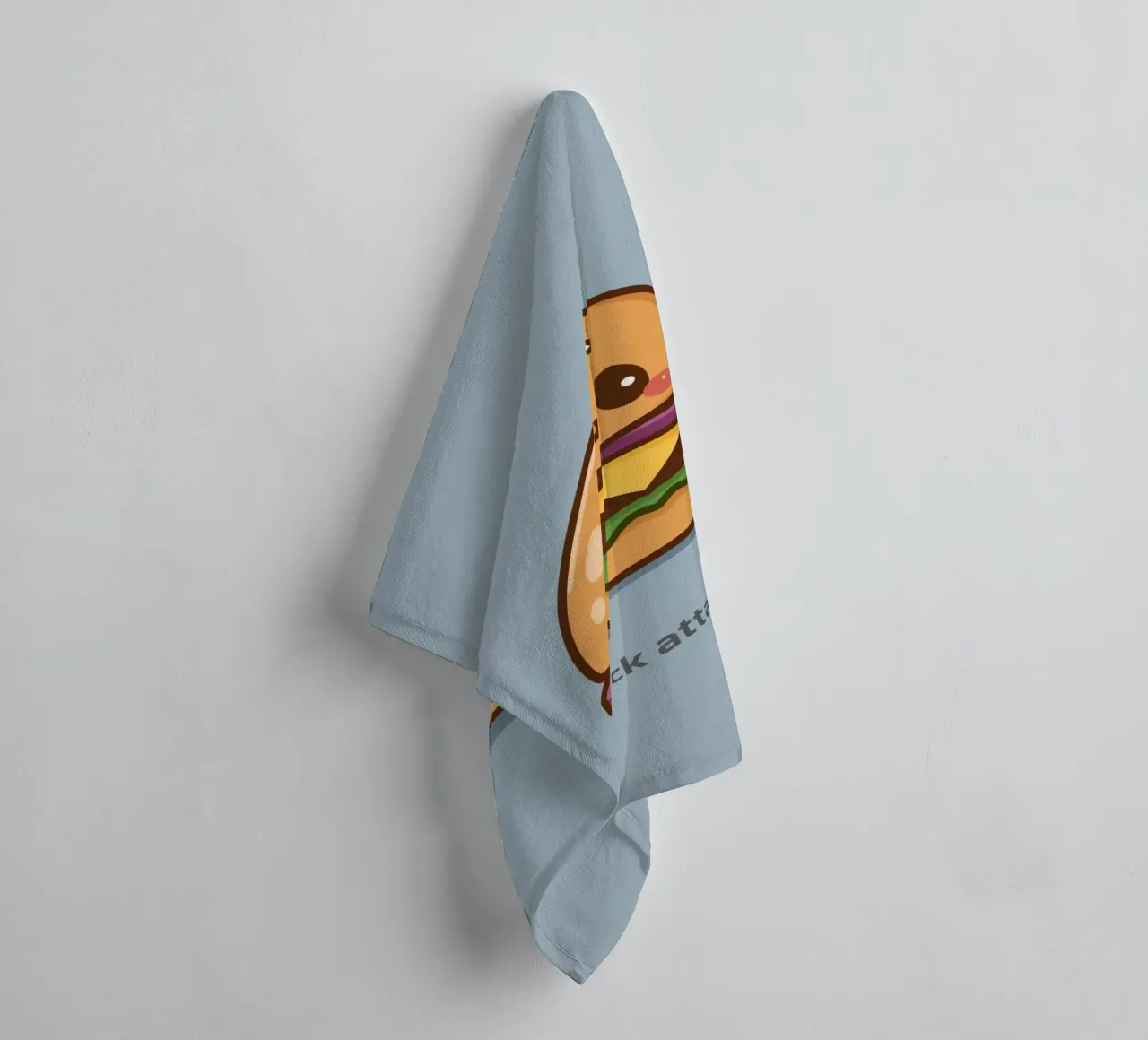 Mignon hamburger avec visage "Stack Attack" (attaque de pile) serviette de bain de DesignDoodle