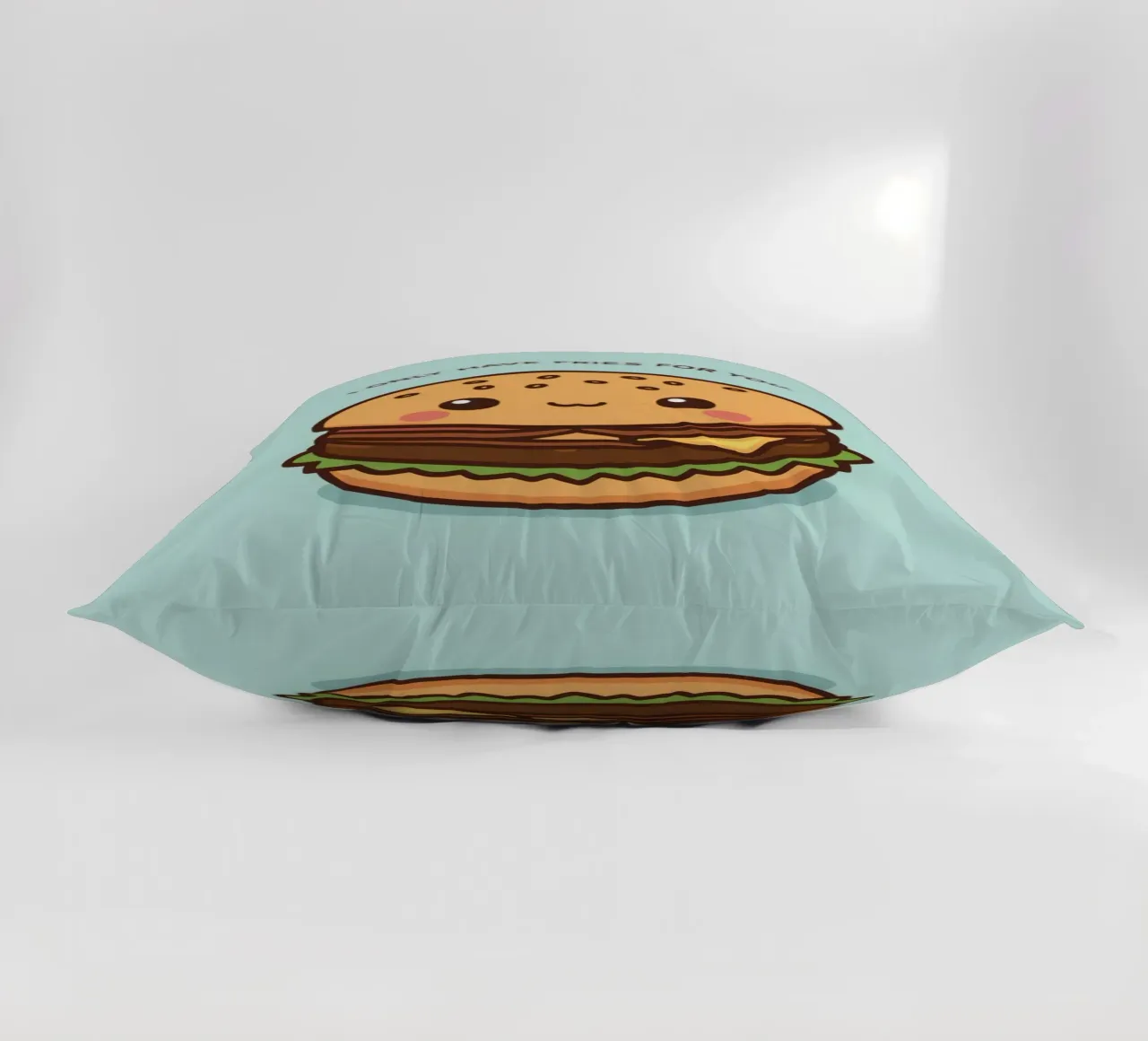 Simpatico hamburger felice con sovrapposizione divertente cuscino da DesignDoodle