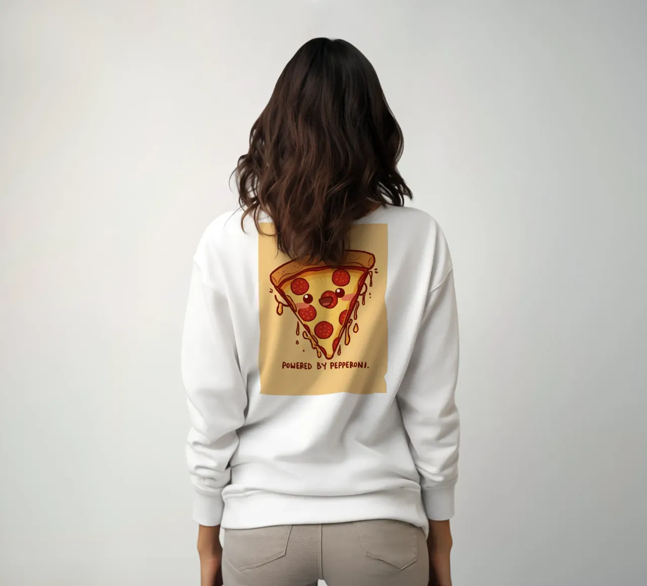 "Powered by Pepperoni" felpa da DesignDoodle