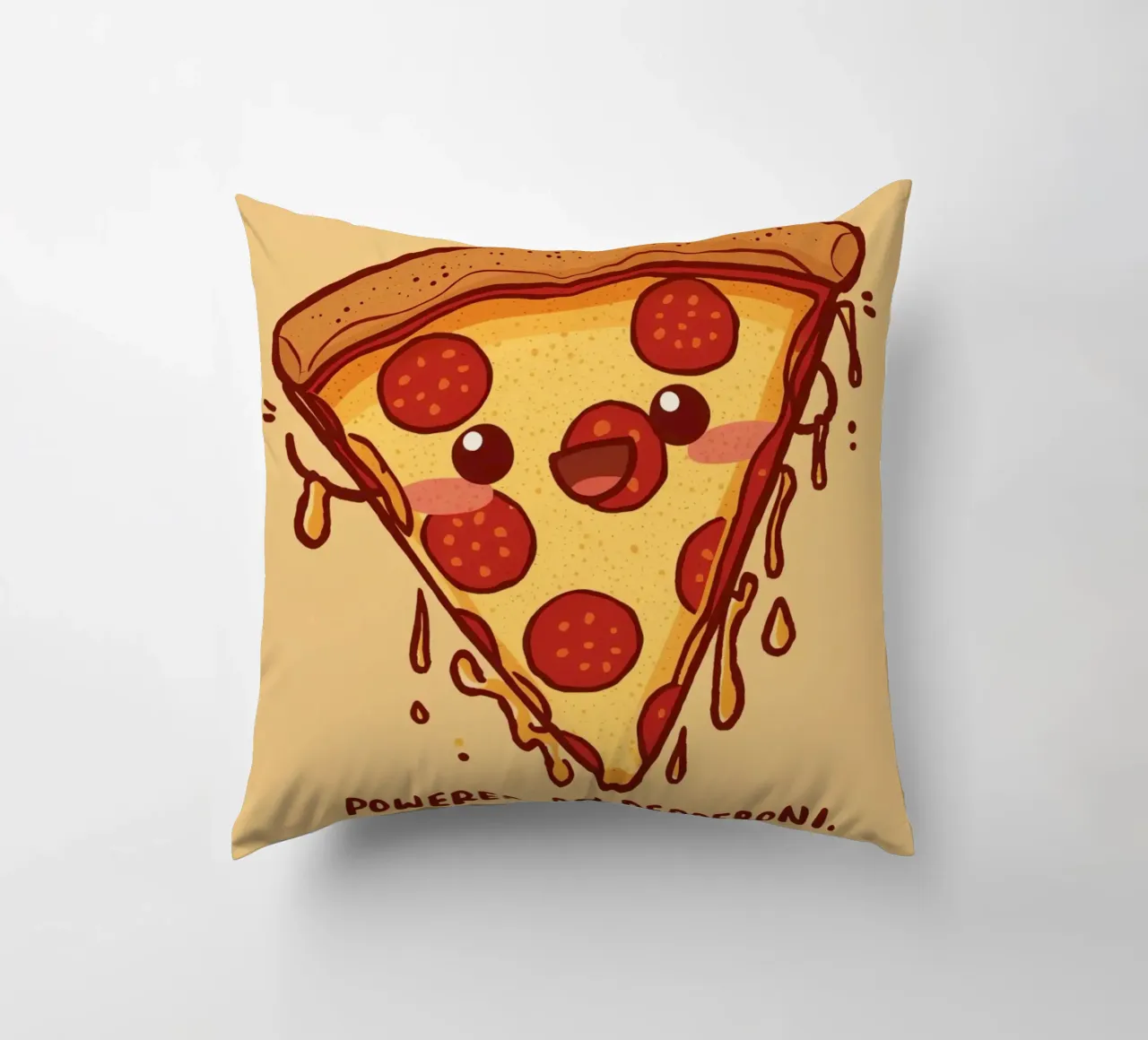 "Powered by Pepperoni" cuscino da DesignDoodle