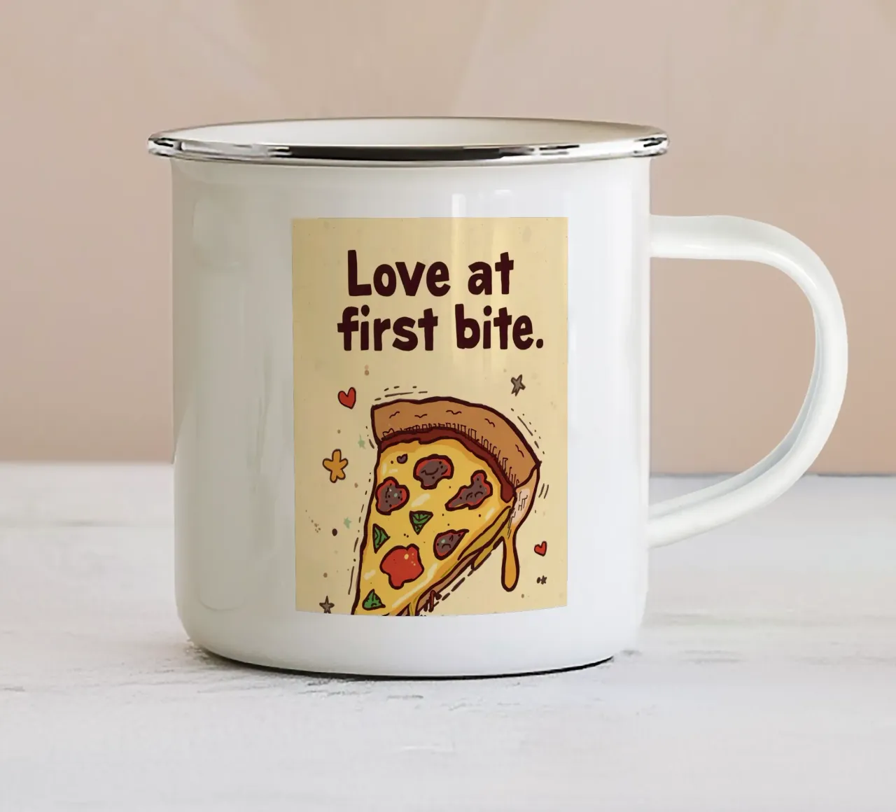 Trancio di pizza "Amore al primo morso tazza in smalto da DesignDoodle
