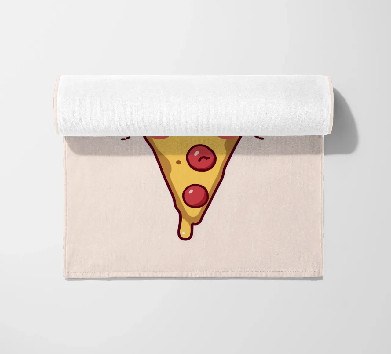 Fetta di pizza carina "Problemi di crosta telo mare da DesignDoodle
