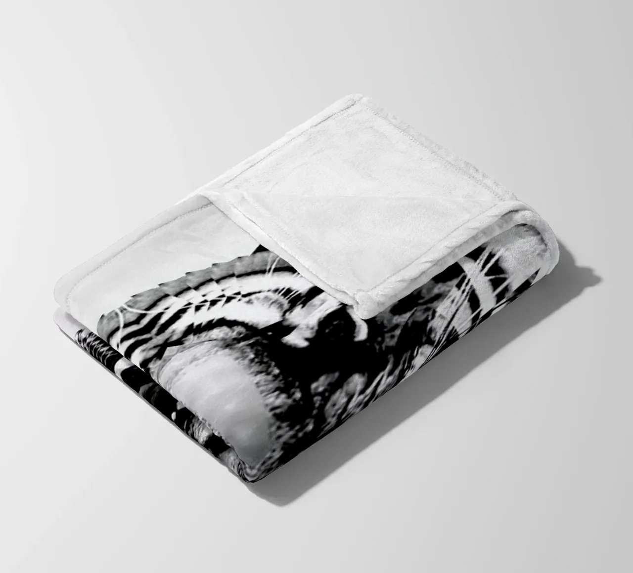 Ingwe. Fleecedecke von Three Of The Possessed