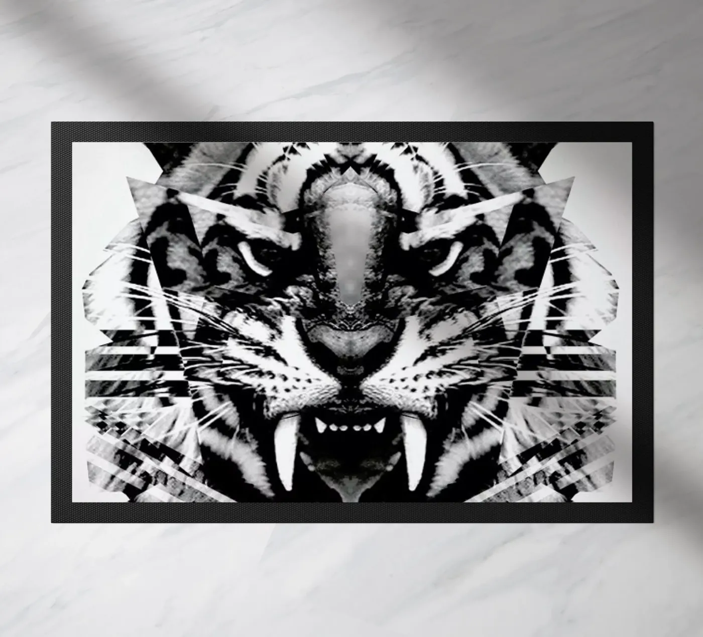 Ingwe. deurmat van Three Of The Possessed