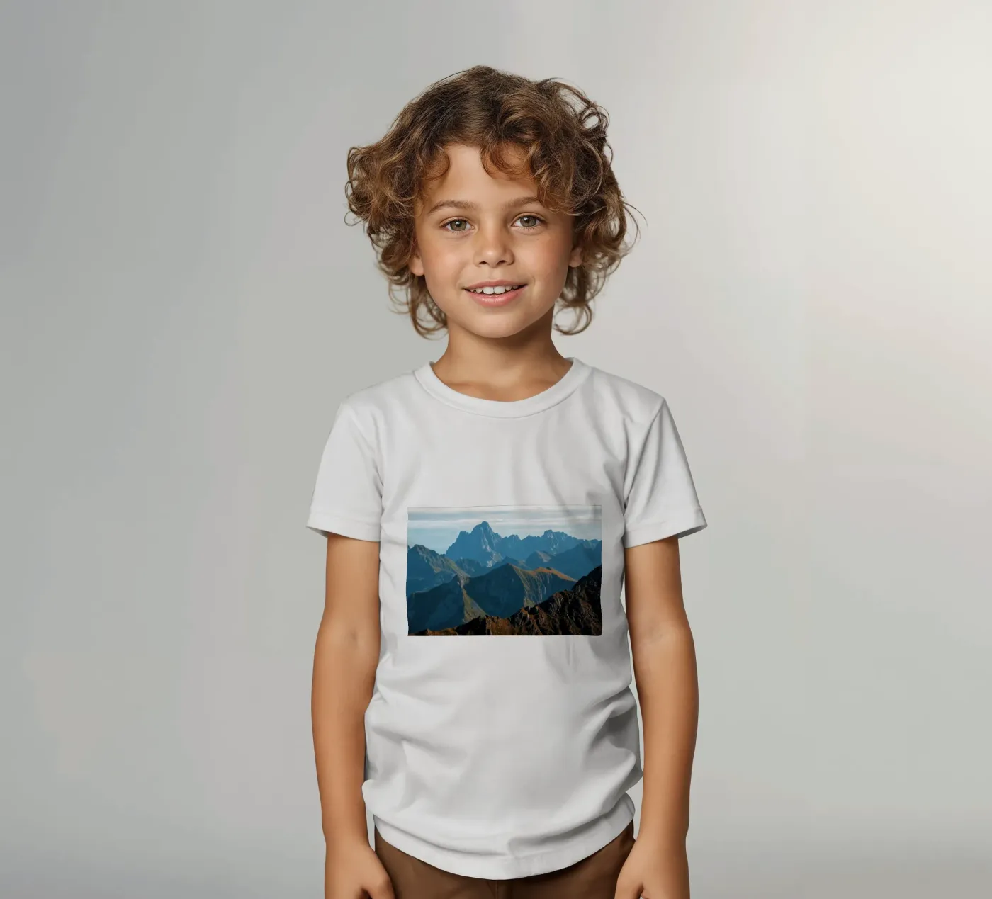 Mountain range kinder t-shirt van Fjöllart