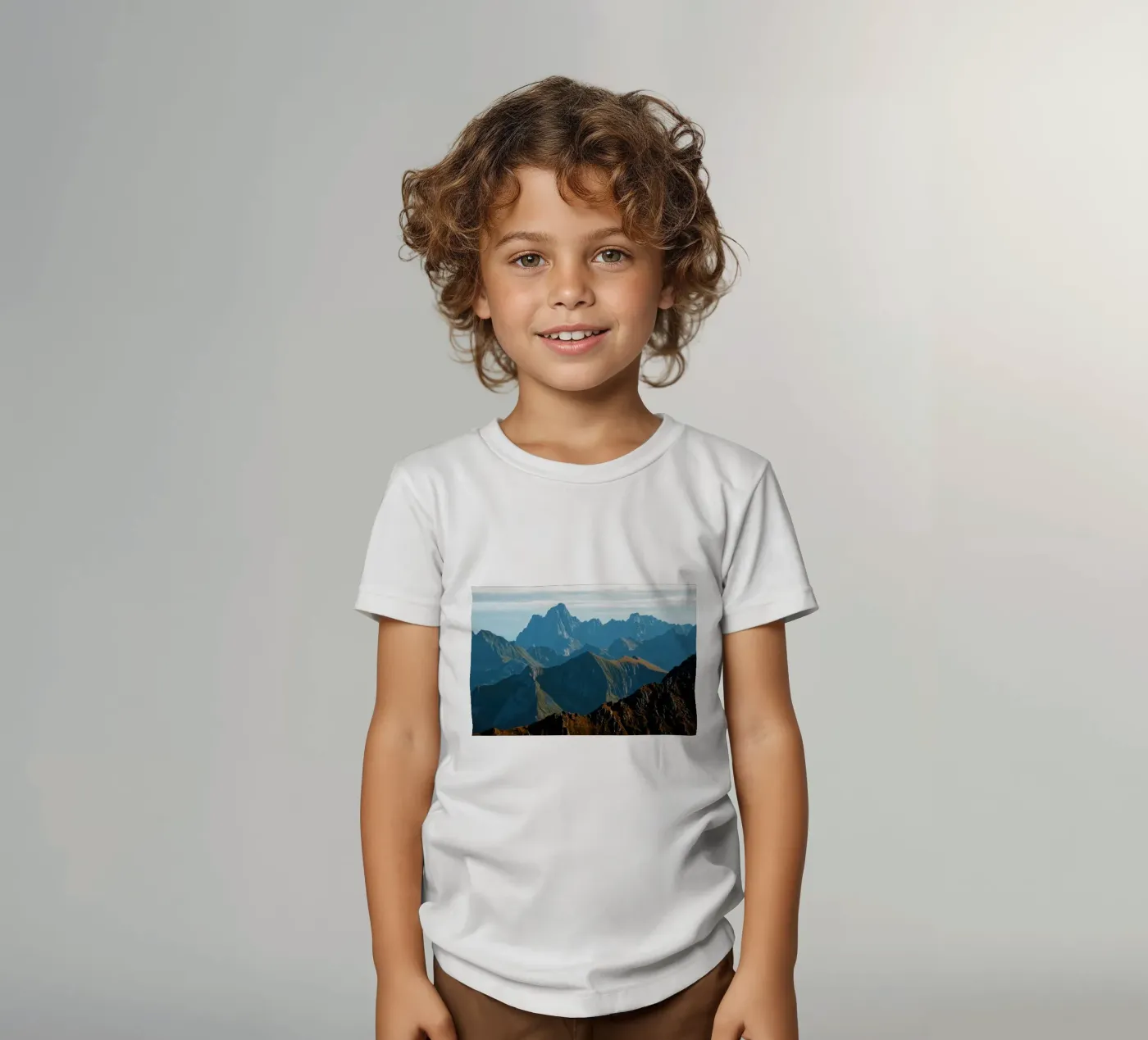 Mountain range kinder t-shirt van Fjöllart