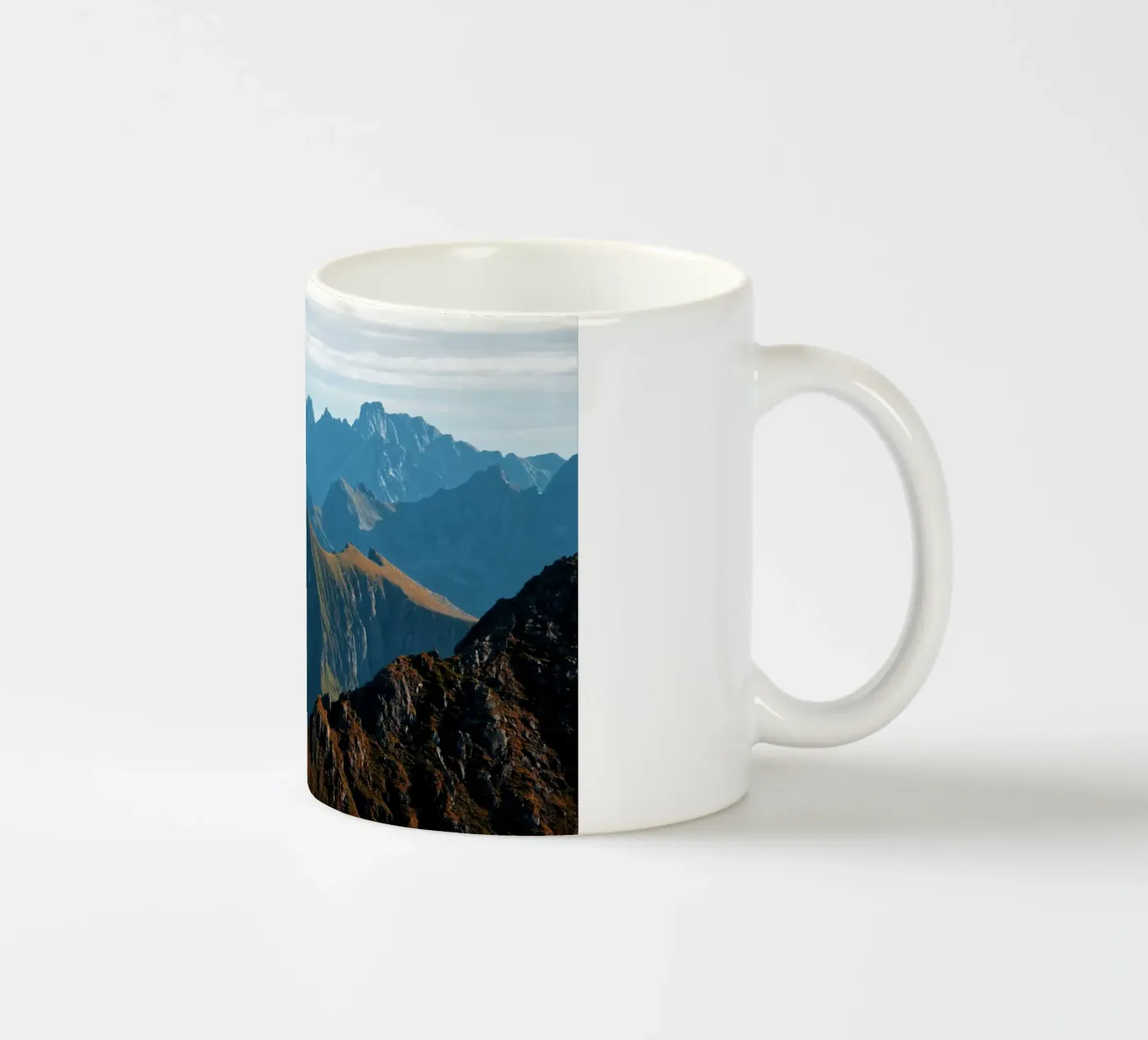 Mountain range ceramic mug by Fjöllart