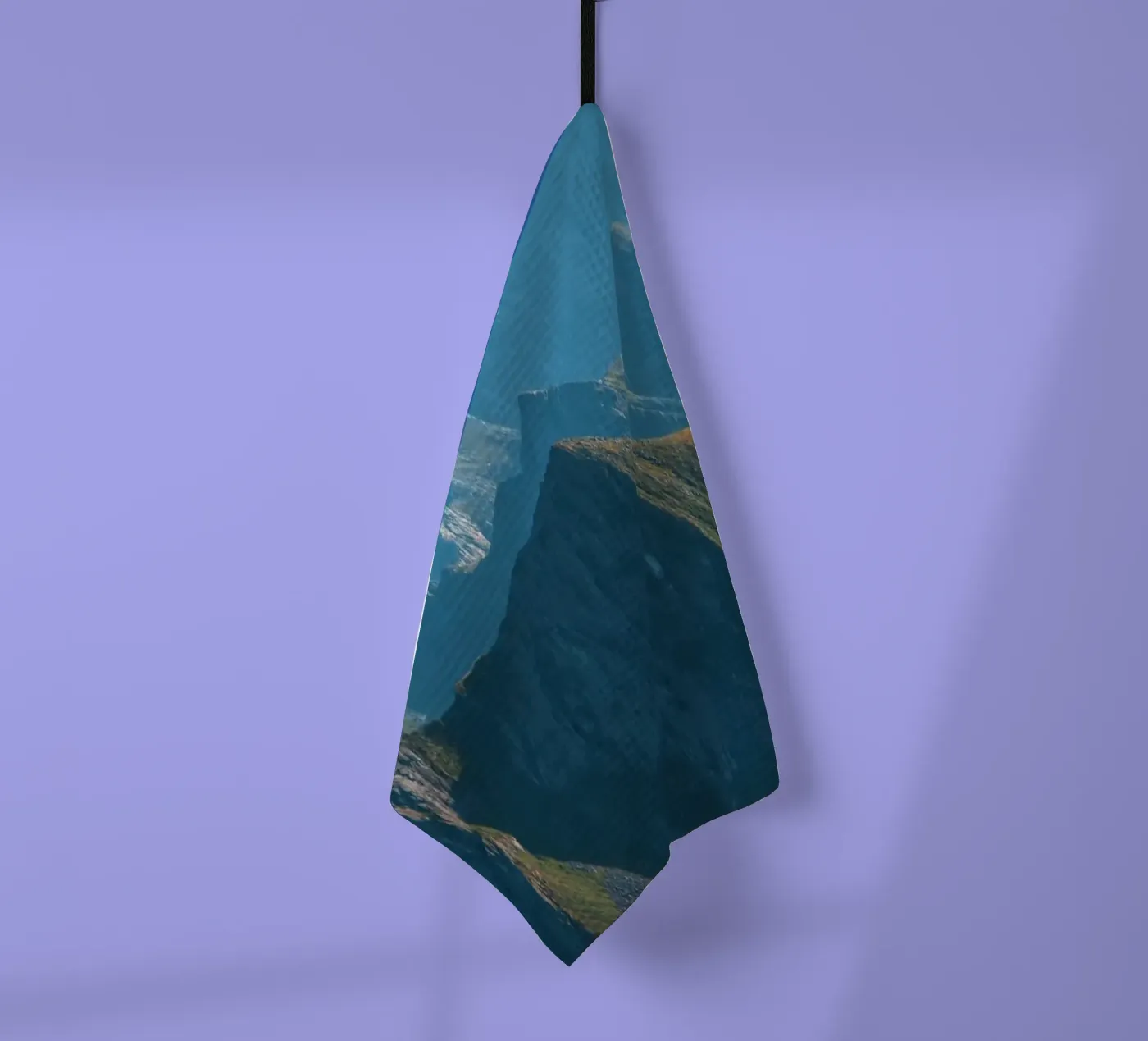 Mountain range Geschirrtuch von Fjöllart