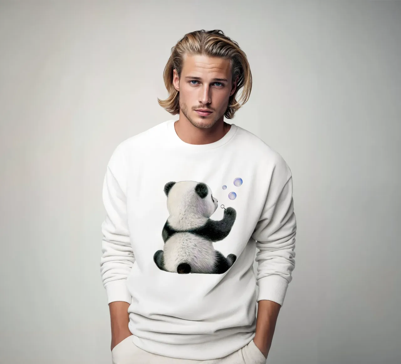 Pandakind mit Seifenblasen Sweatshirt von Graphit und Farbe