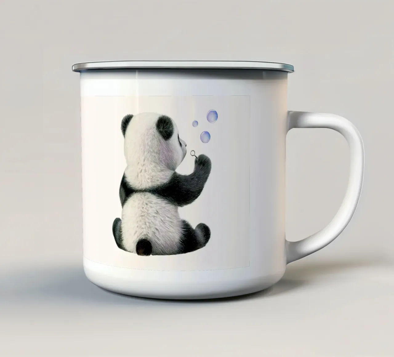 Pandakind mit Seifenblasen Emaille Tasse von Graphit und Farbe