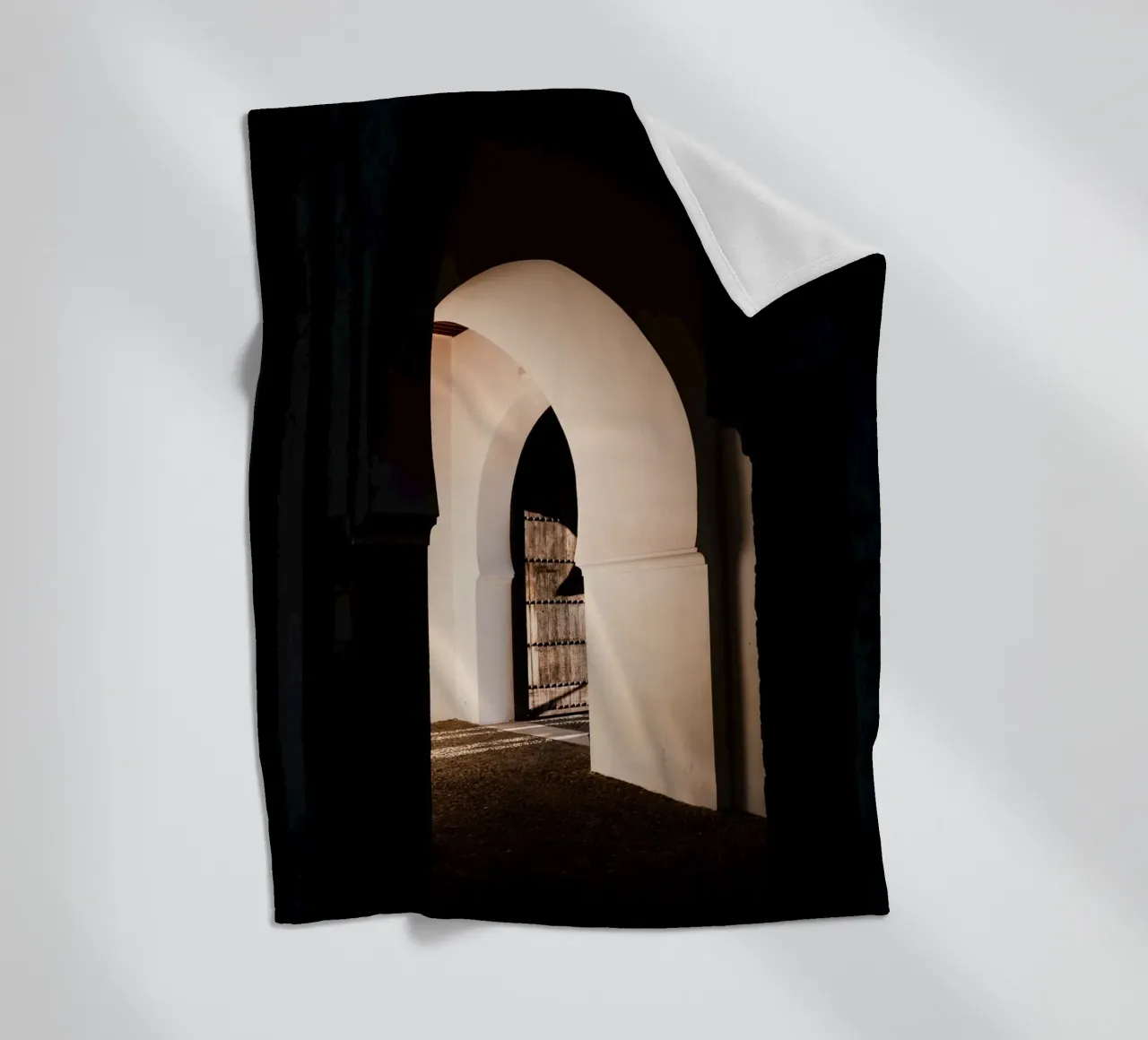 Doorway in Rabat coperta in pile da photolovers