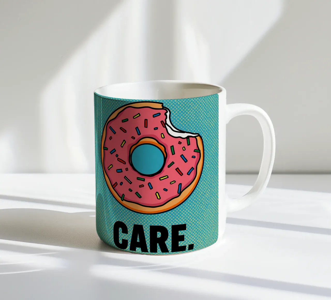 Donutverzorging op gestructureerde achtergrond keramische mok van DesignDoodle