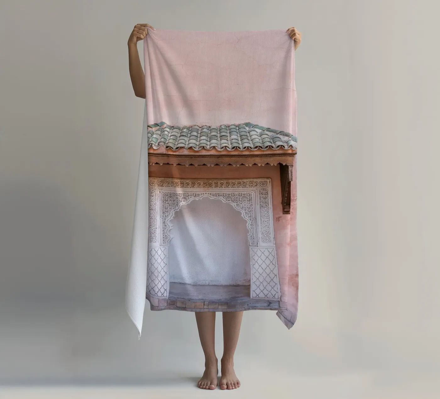 Pink beach towel by photolovers