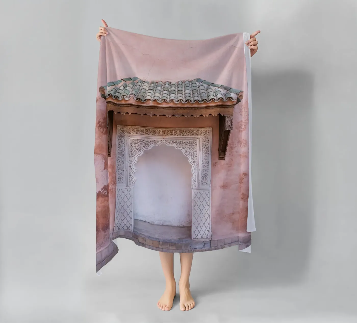 Pink beach towel by photolovers