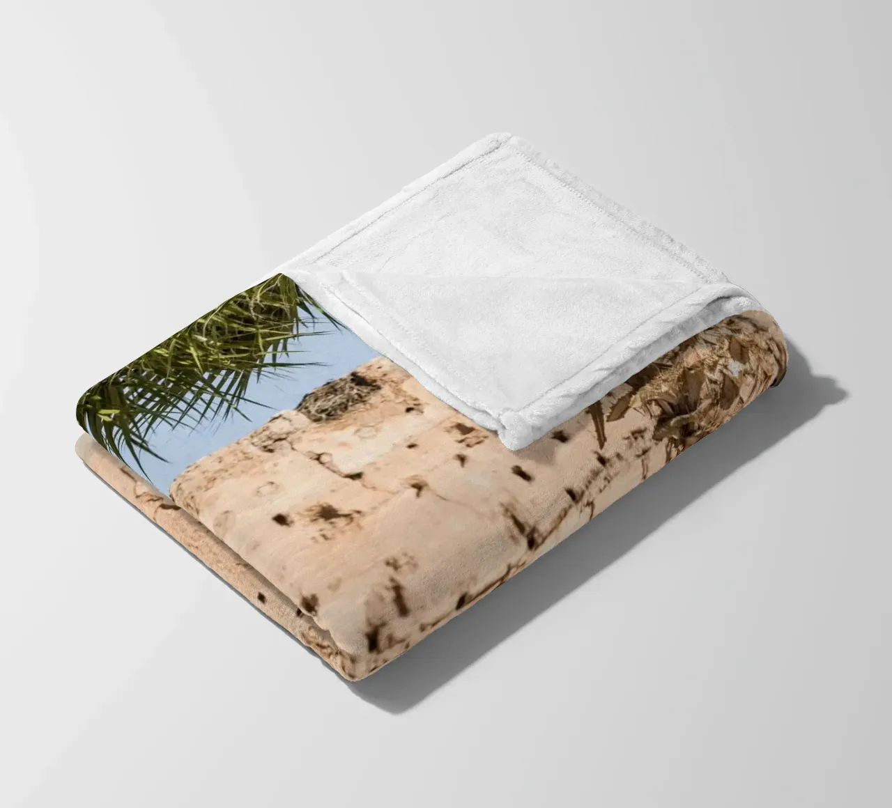 Stork and a palm tree Fleecedecke von photolovers