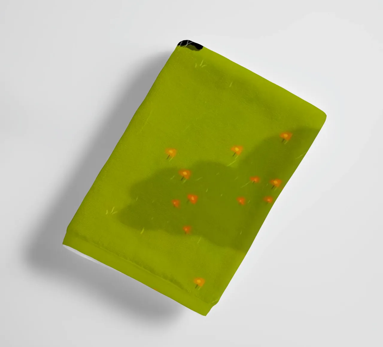 chill cat on green field asciugamano da bagno da Fost