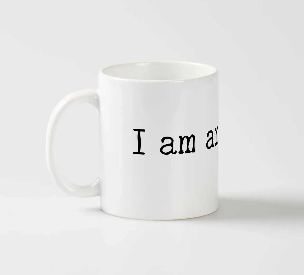 Sono un artista, semplice design di testo tazza in ceramica da RB-Quotes