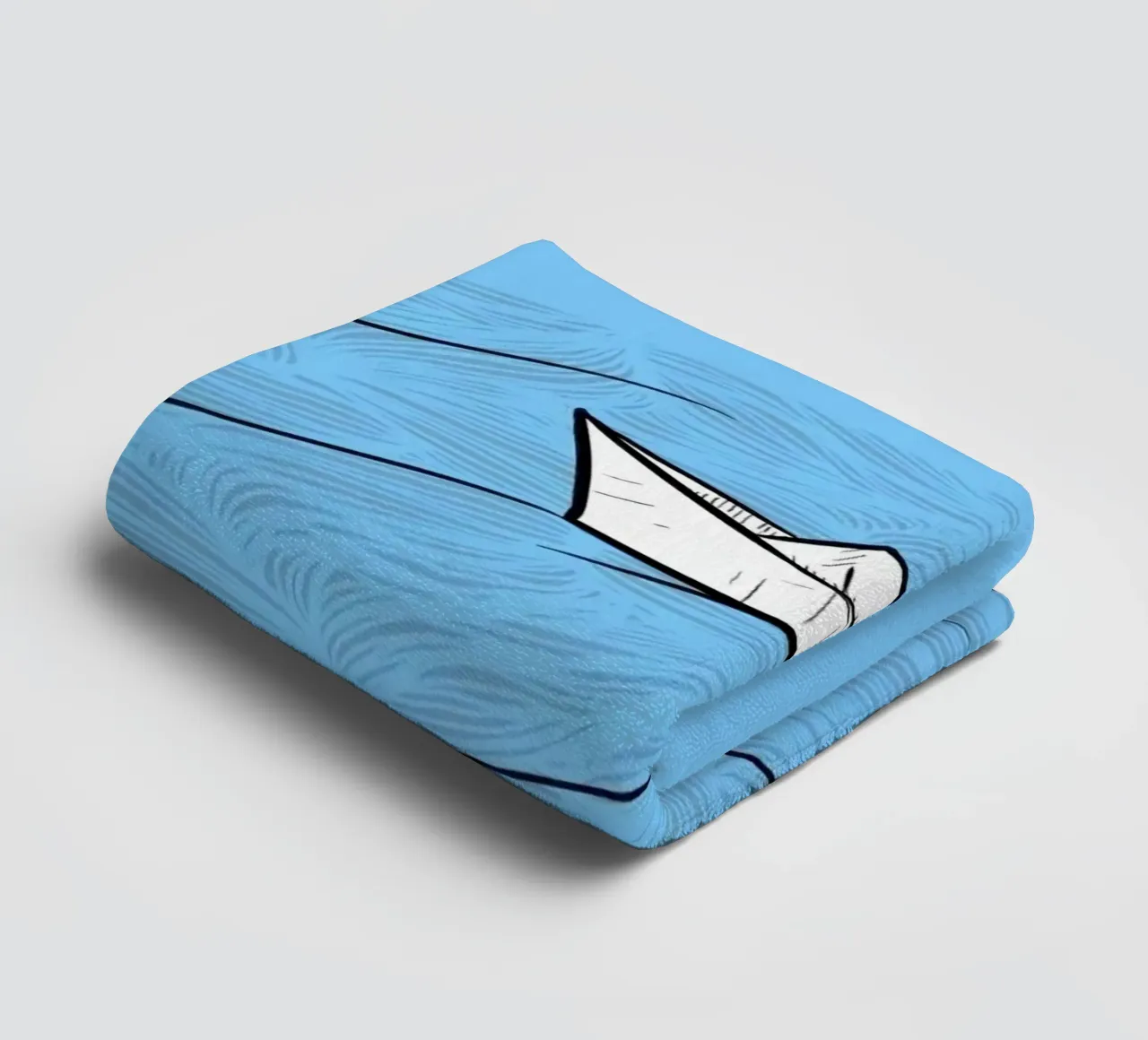 paper boat on waves asciugamano da bagno da Fost