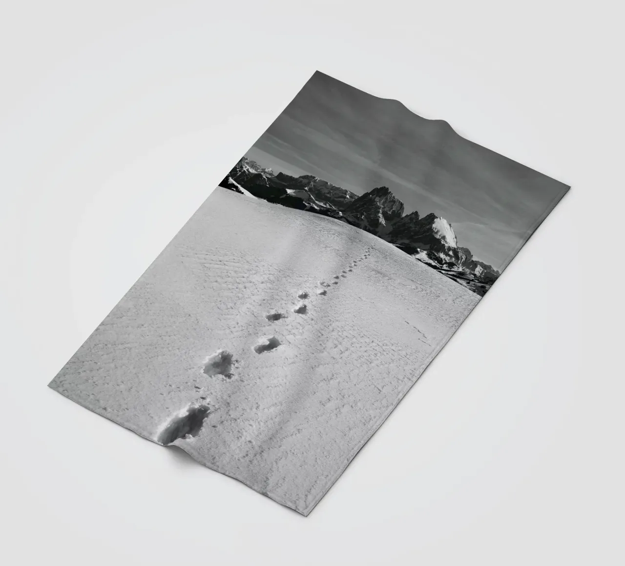 Footprints in the snow coperta in pile da Fjöllart