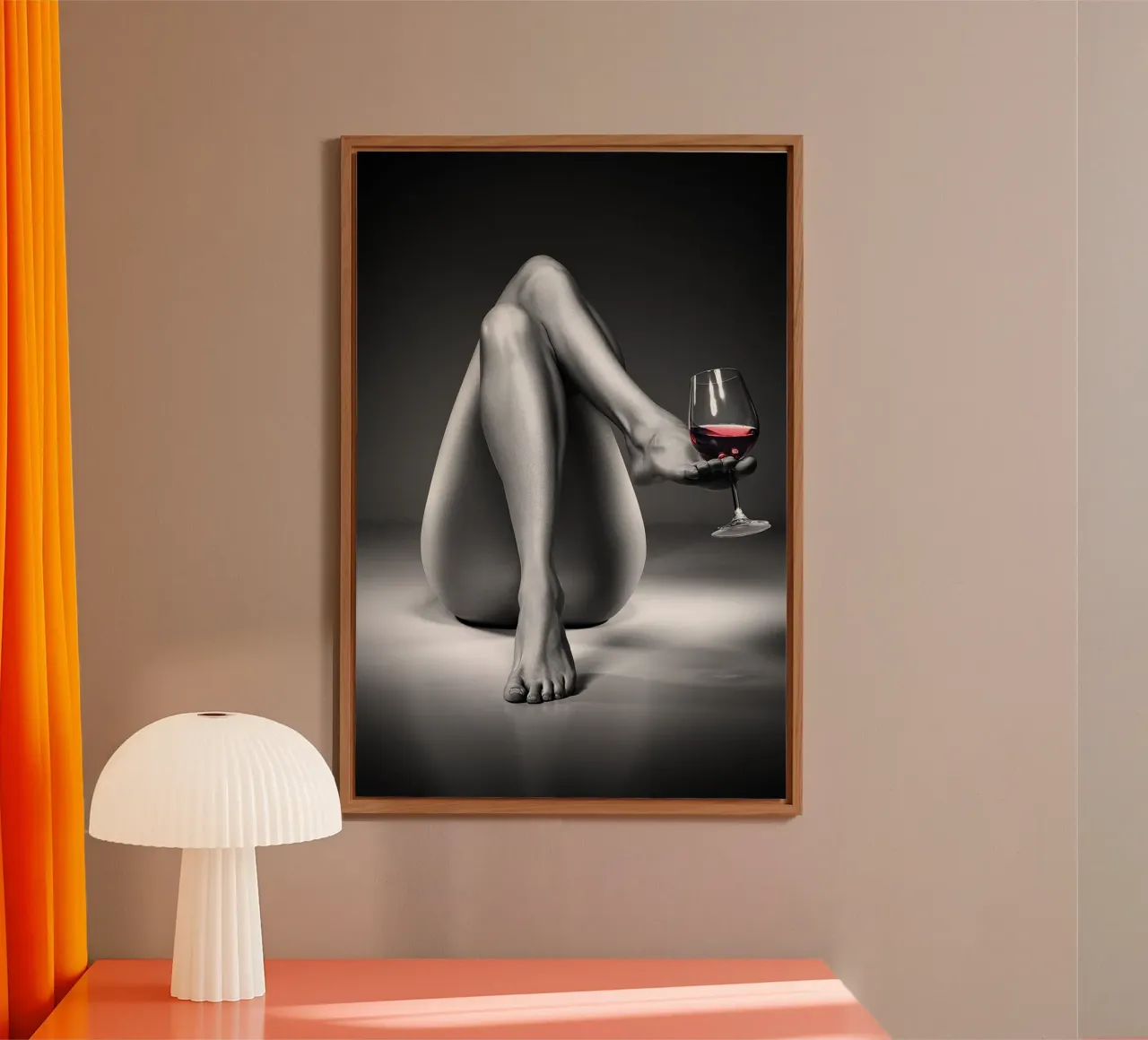 Nudo con bicchiere di vino II alluminio dibond da Lora