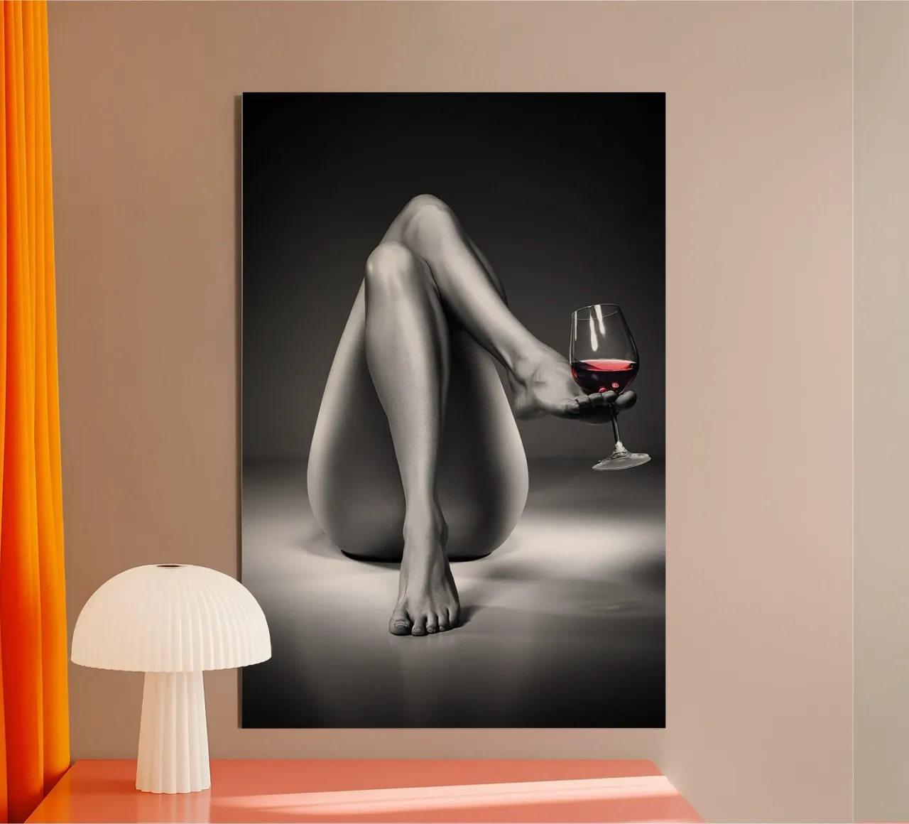 Nudo con bicchiere di vino II alluminio dibond da Lora