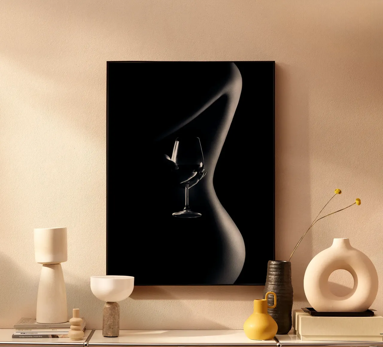 Nudo con bicchiere di vino I plexiglass da Lora