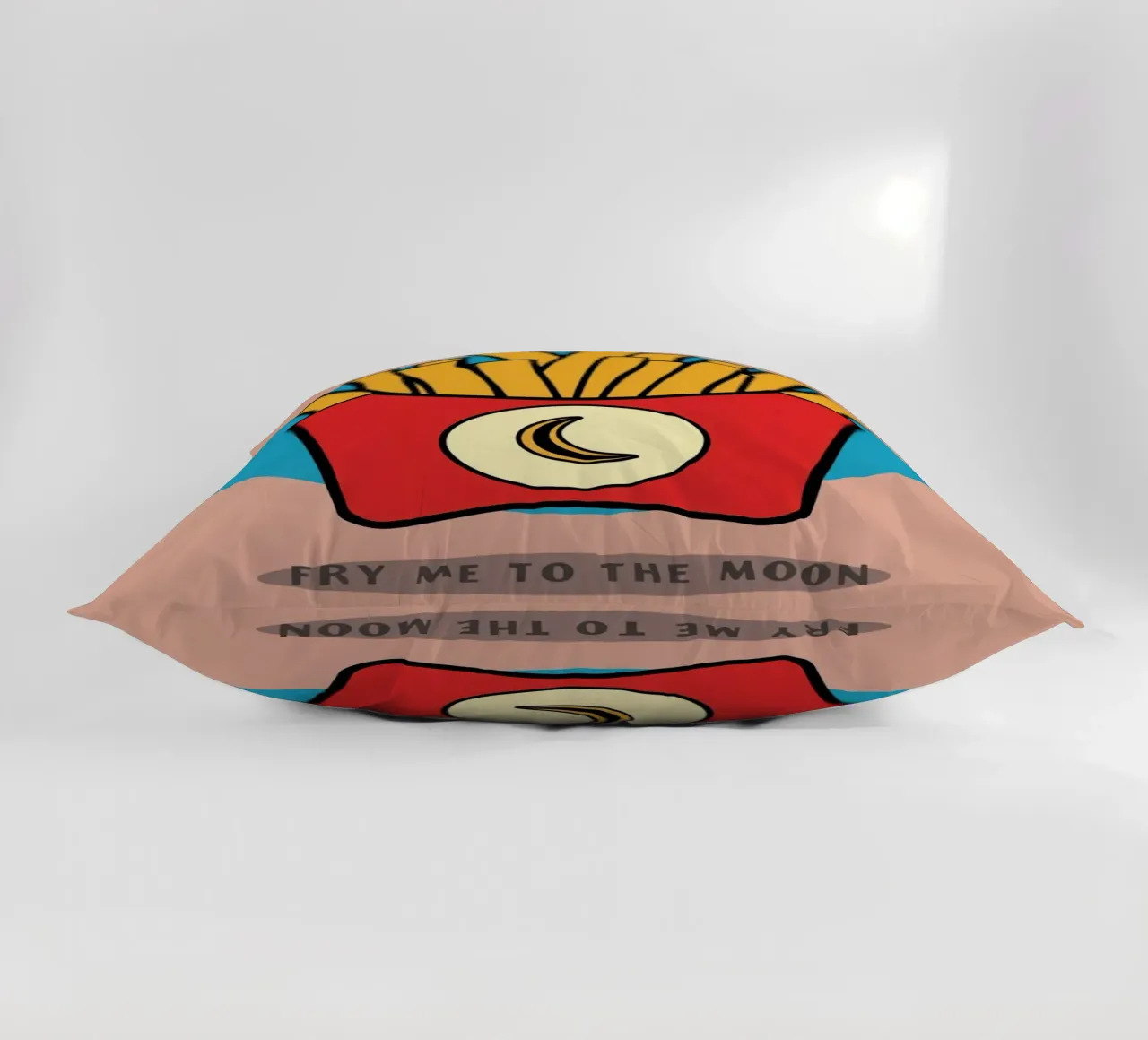 Patate fritte "Fry Me to The Moon" (friggimi fino alla luna) cuscino da DesignDoodle