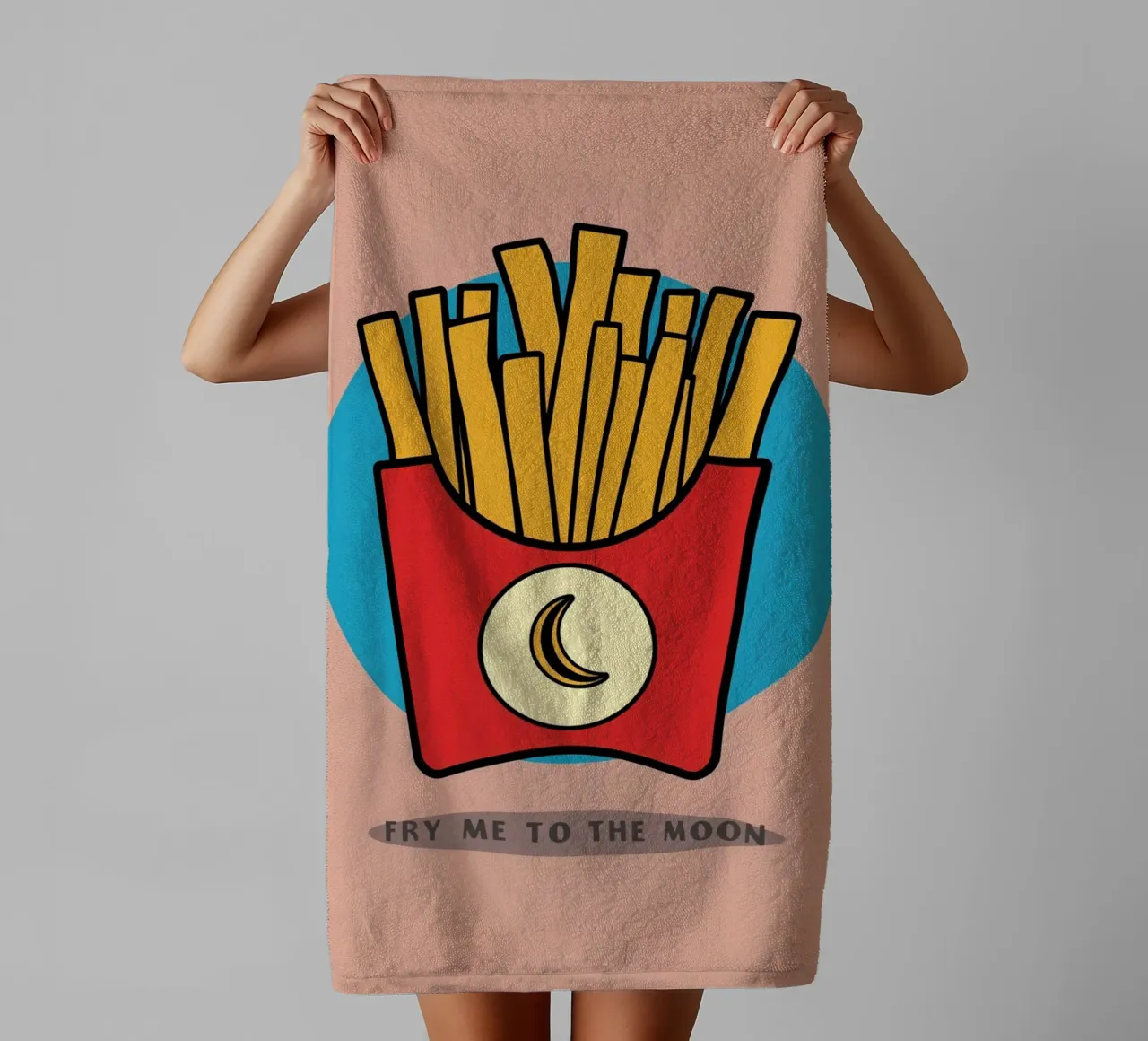 Frites "Fry Me to The Moon" (frites jusqu'à la lune) serviette de bain de DesignDoodle