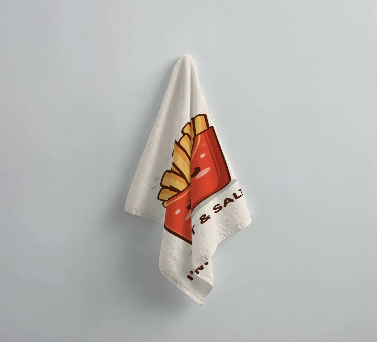 Patatine fritte con faccia felice " Io sono caldo e salato " asciugamano da bagno da DesignDoodle
