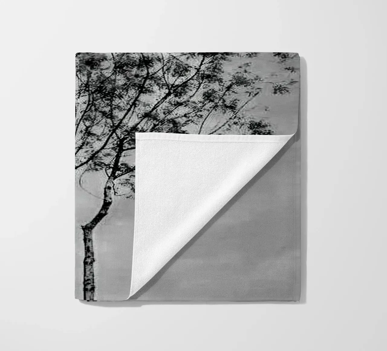 branch in shade telo mare da juli