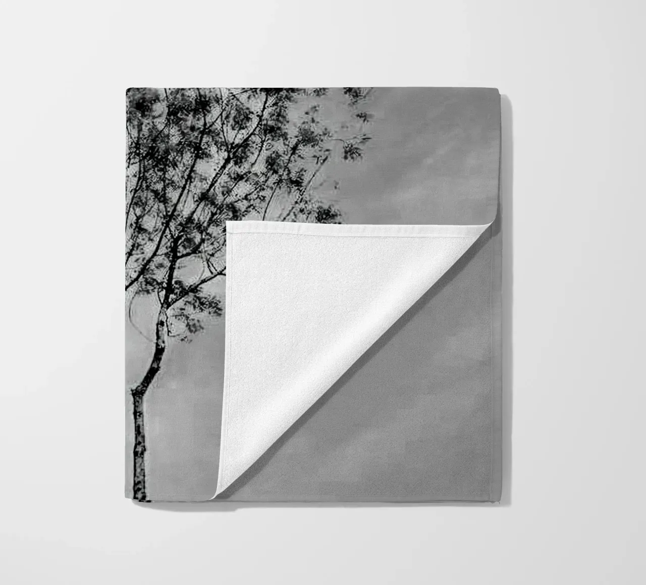 branch in shade telo mare da juli