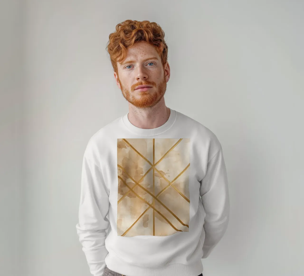 Gold Geometric Pattern on Textured Brown Background felpa da DesignDoodle