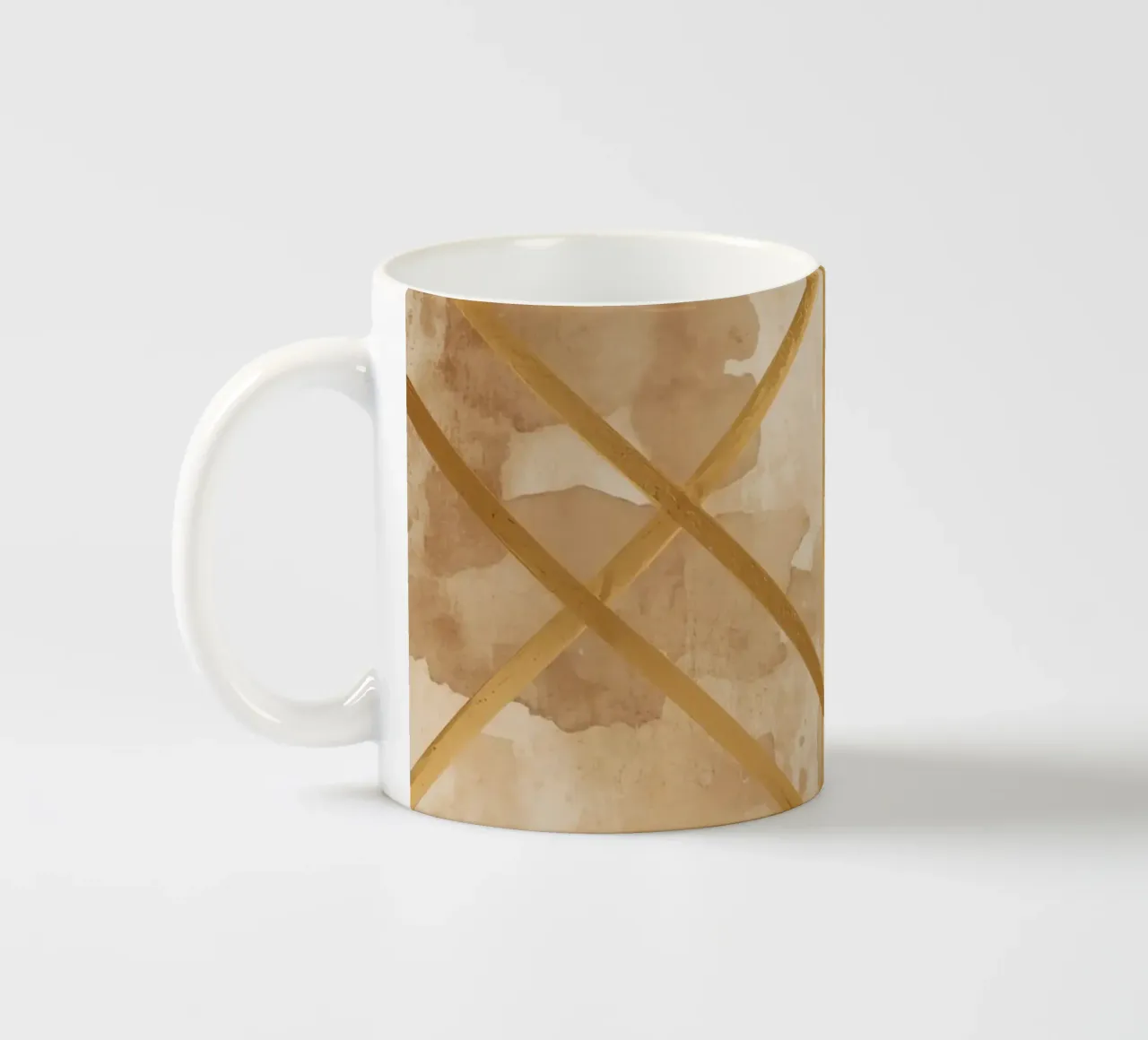 Gold Geometric Pattern on Textured Brown Background tazza in ceramica da DesignDoodle