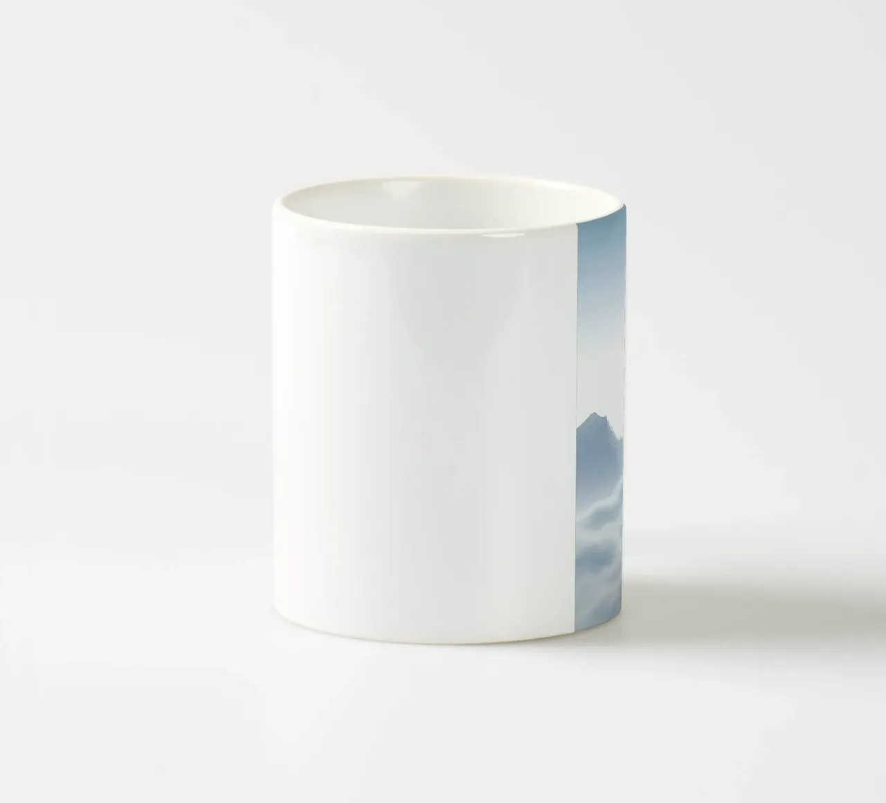 white mountain in cloud tazza in ceramica da marty