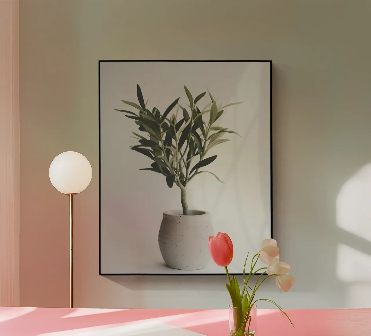 vase in shade plexiglass da marty