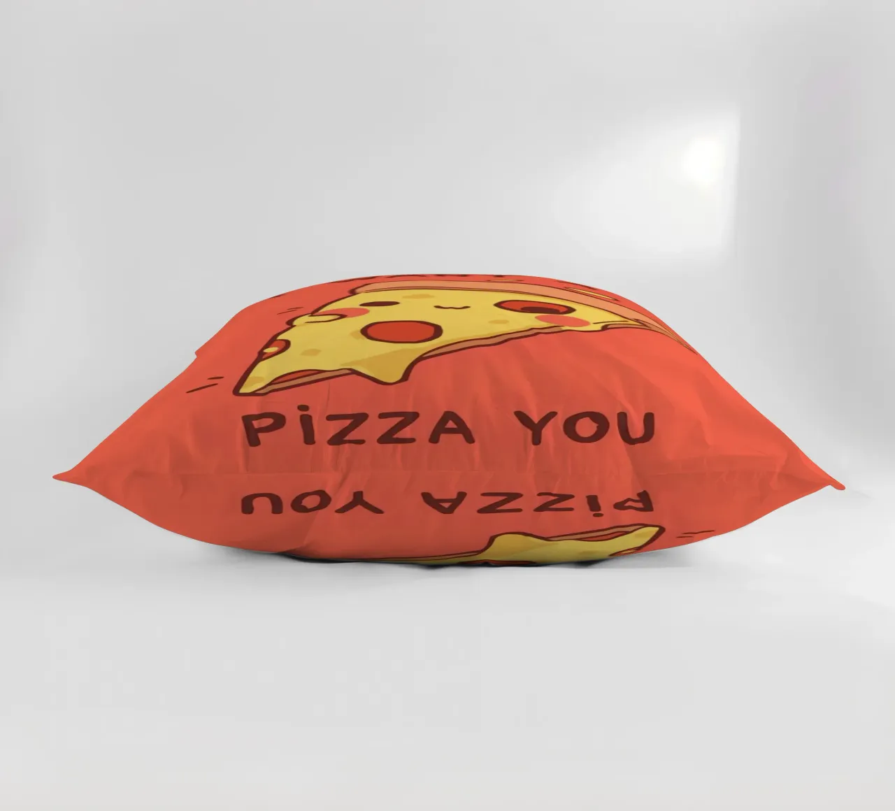 Cute Funny Pizza Slice cuscino da DesignDoodle